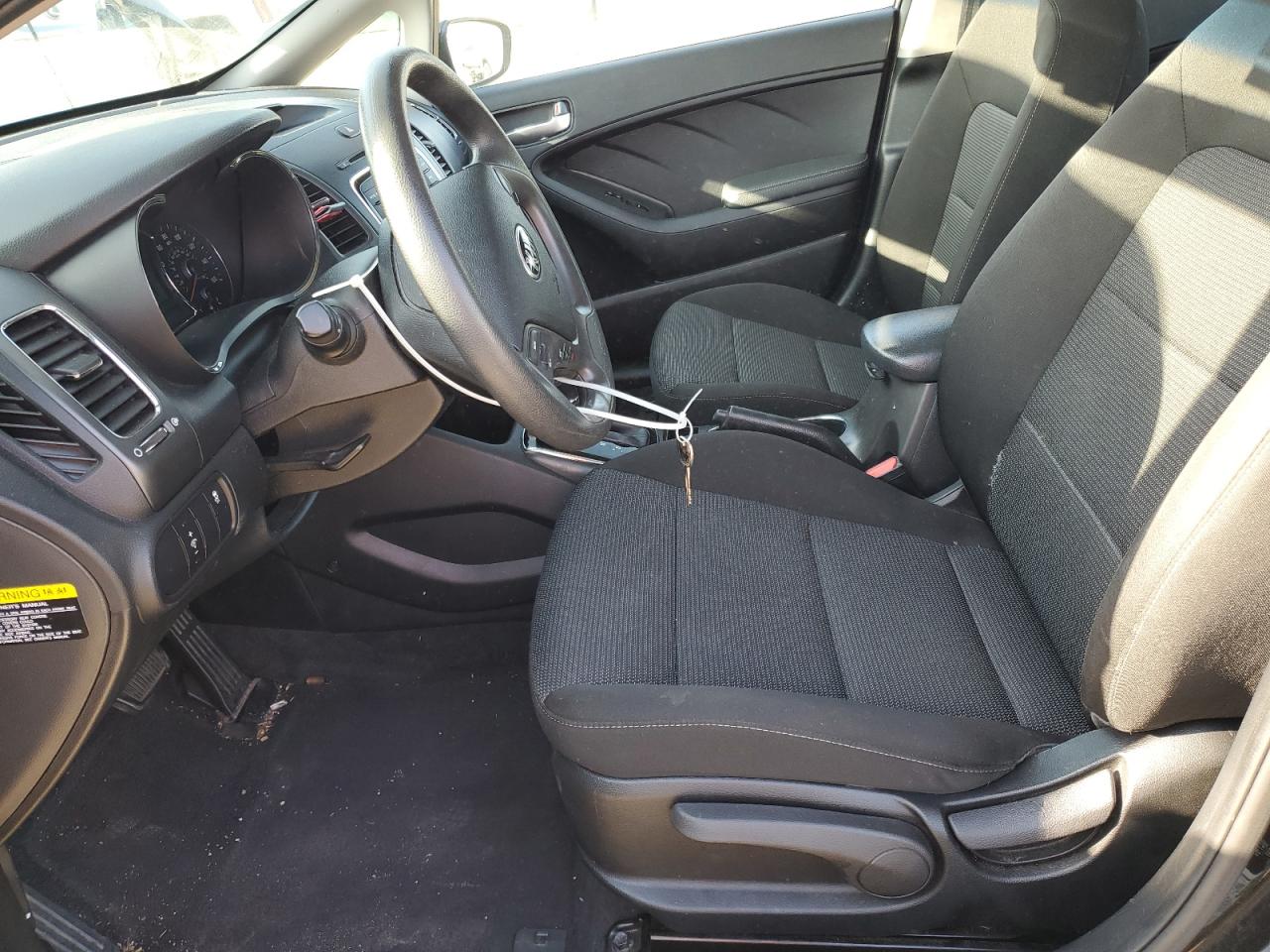 2017 Kia Forte Lx VIN: 3KPFK4A79HE154071 Lot: 63325375