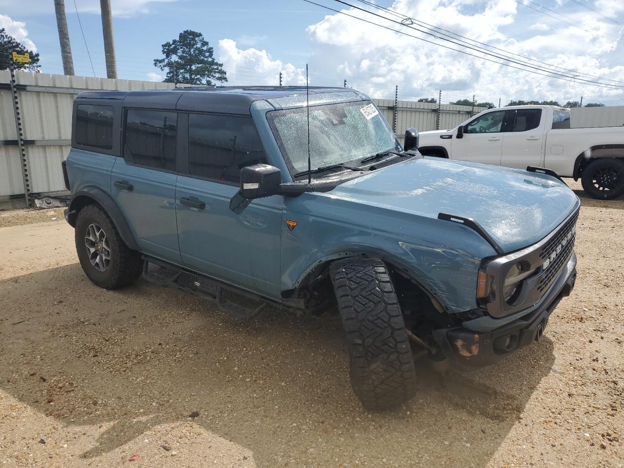 2022 Ford Bronco Base VIN: 1FMEE5DP5NLB84025 Lot: 65427325