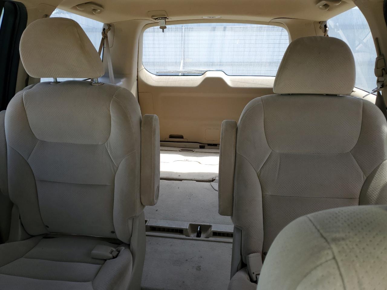 2005 Honda Odyssey Lx VIN: 5FNRL38295B101522 Lot: 65648685