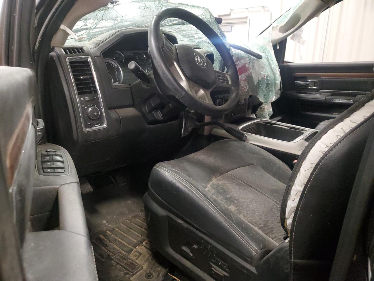 2018 Ram 2500 Laramie VIN: 3C6UR5NJ6JG426642 Lot: 64400625
