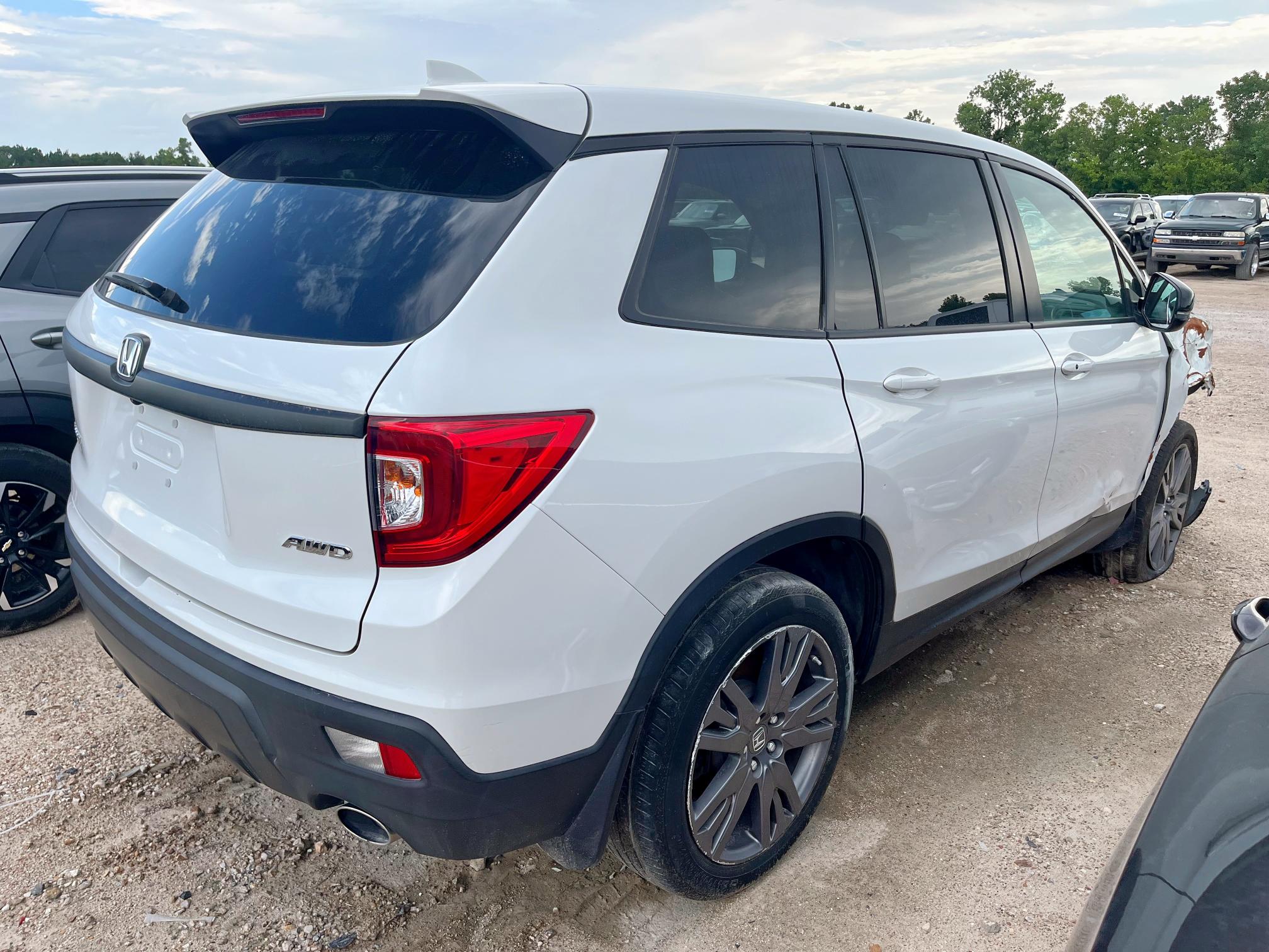  HONDA PASSPORT 2021 Белы