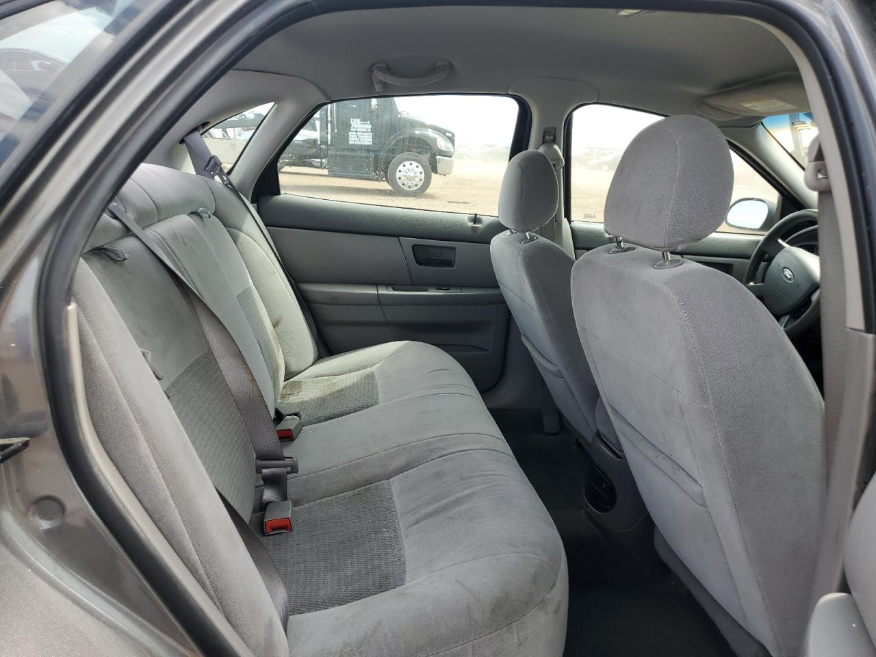 2005 Ford Taurus Se VIN: 1FAFP53U05A162171 Lot: 63247245