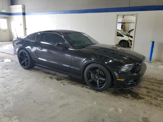 Coupet FORD MUSTANG 2013 Czarny