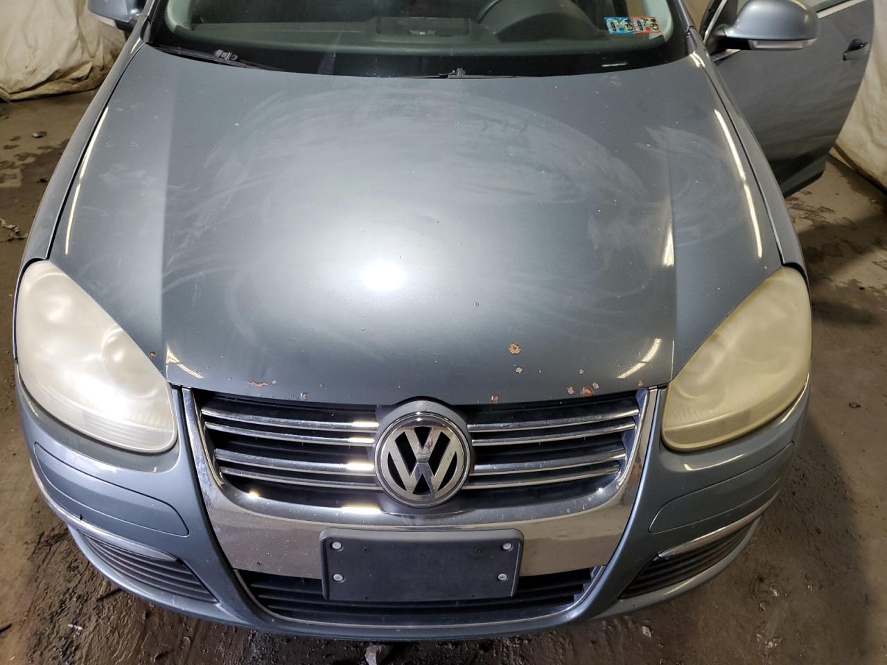 2006 Volkswagen Jetta 2.5 Option Package 1 VIN: 3VWSF71K36M713767 Lot: 64813395