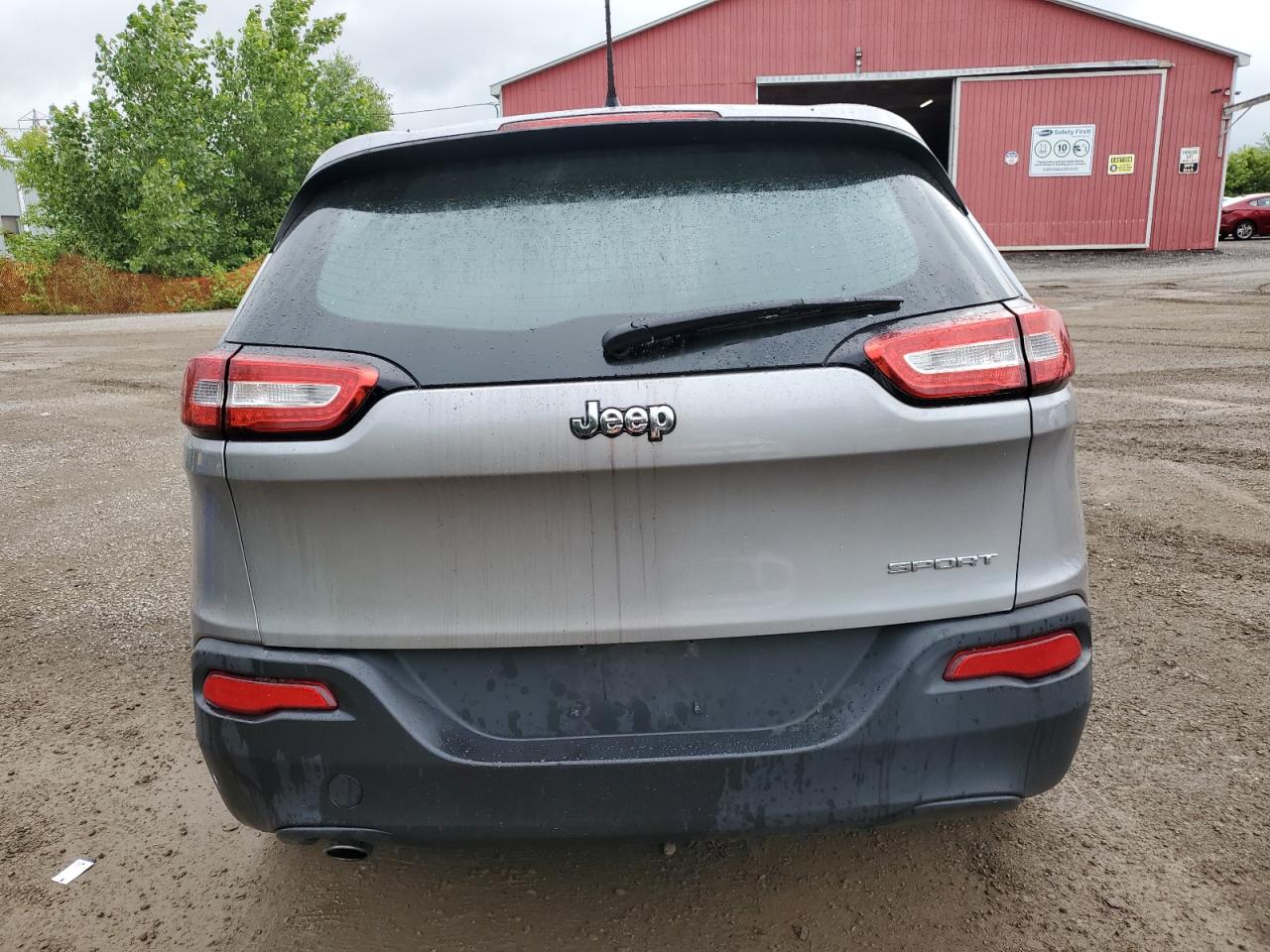 2015 Jeep Cherokee Sport VIN: 1C4PJLAB7FW627975 Lot: 65241385