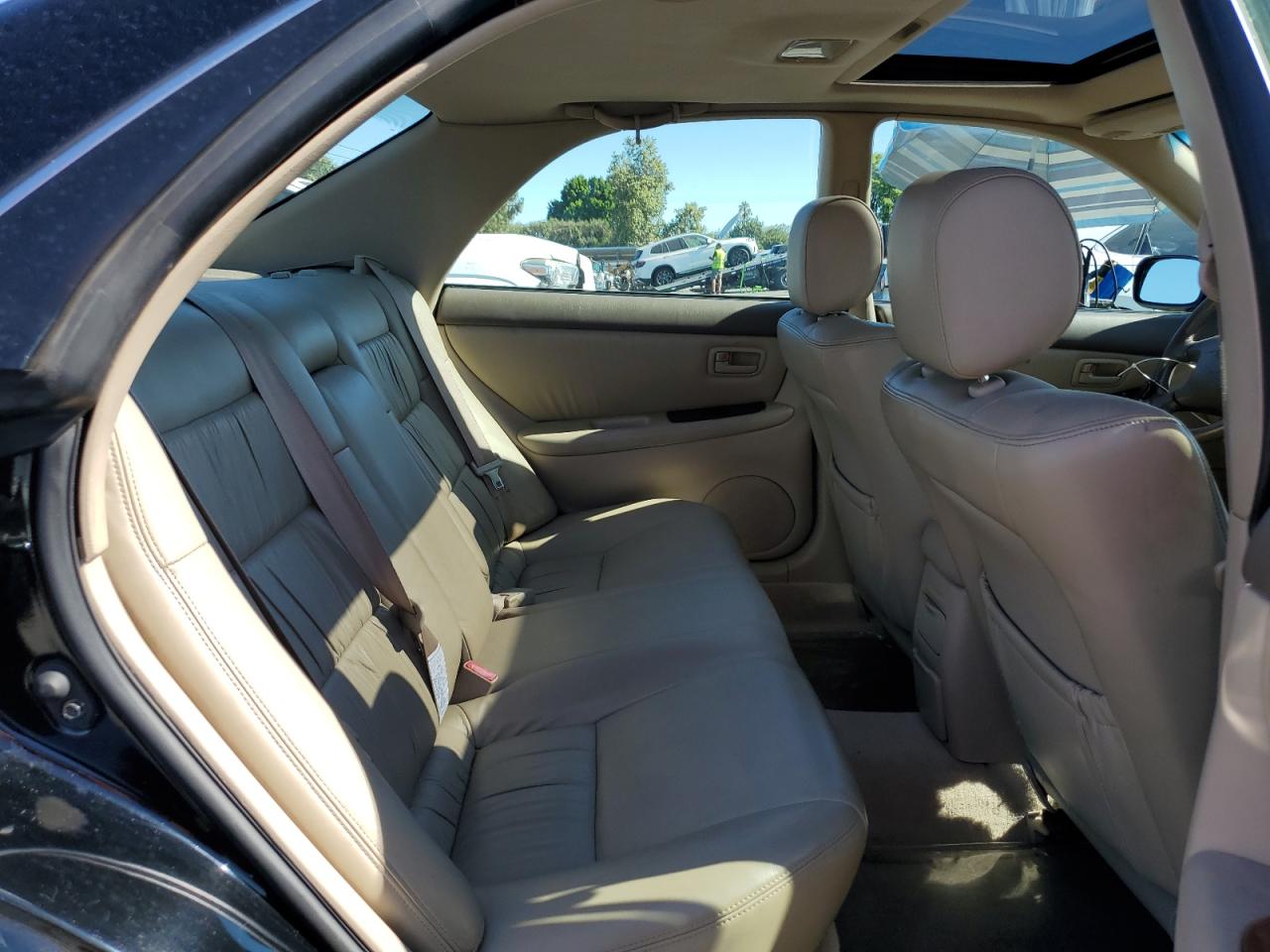 jt8bf28g9y5101894 JT8BF28G9Y5101894 2000 Lexus Es 300