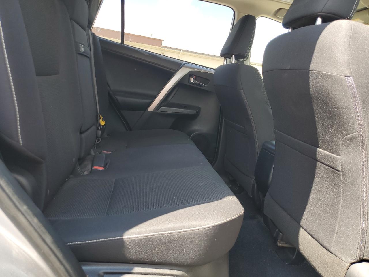 2017 Toyota Rav4 Hv Le VIN: JTMRJREV2HD124918 Lot: 63149515