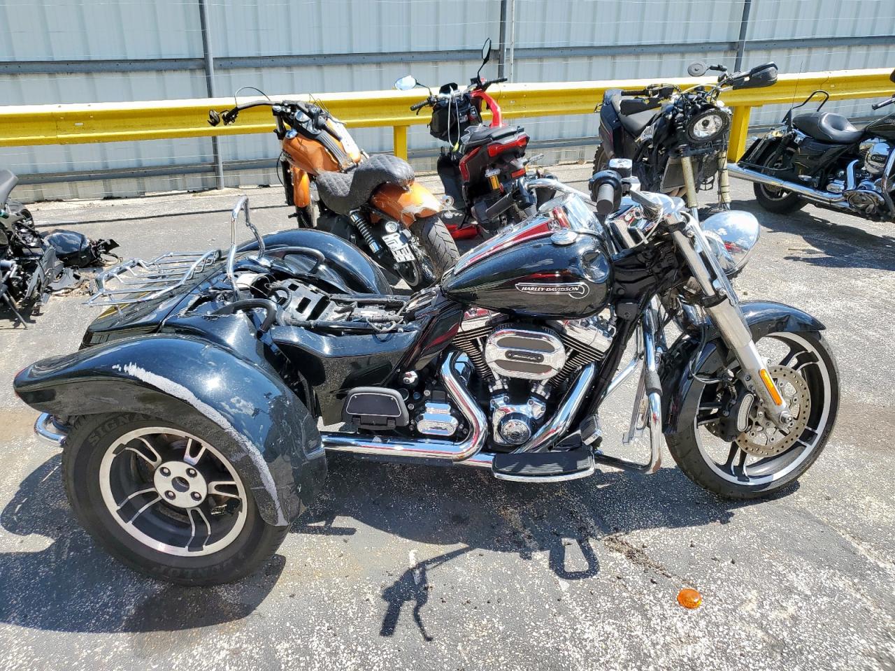 1hd1mcm17gb850499 1HD1MCM17GB850499 2016 Harley-Davidson Flrt Free Wheeler