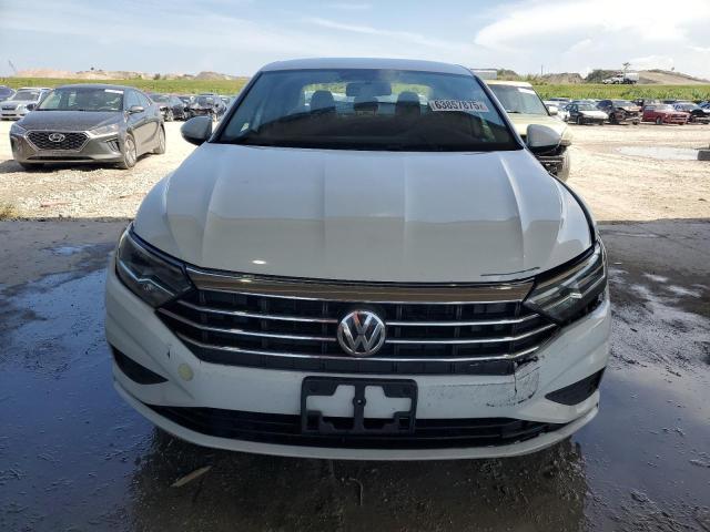  VOLKSWAGEN JETTA 2019 Белы