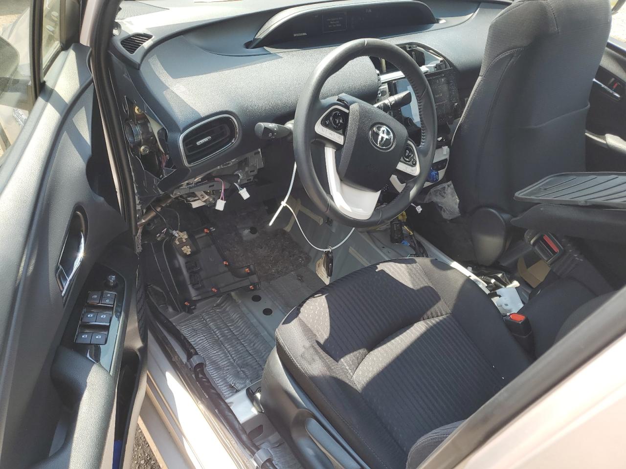 2018 Toyota Prius Prime VIN: JTDKARFP9J3099951 Lot: 64388375
