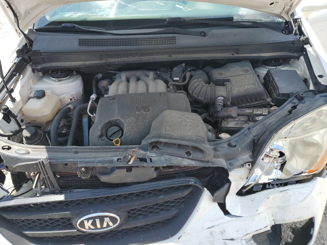 2008 Kia Rondo Lx VIN: KNAFG526487130917 Lot: 64700175
