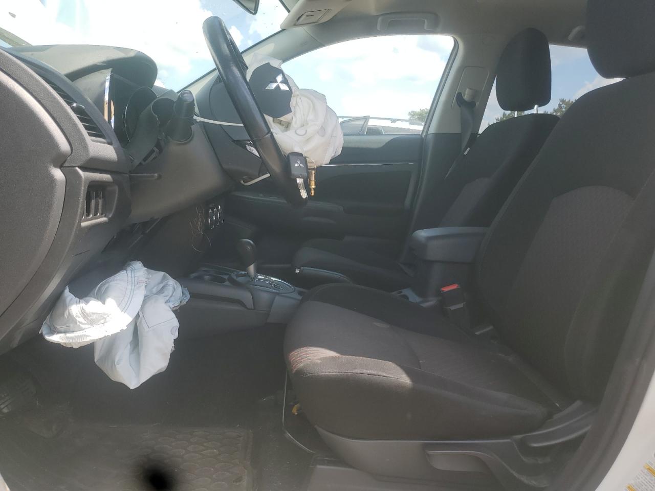 2017 Mitsubishi Outlander Sport Es VIN: JA4AP3AU2HZ014017 Lot: 63287615