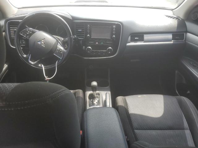 Parquets MITSUBISHI OUTLANDER 2016 White