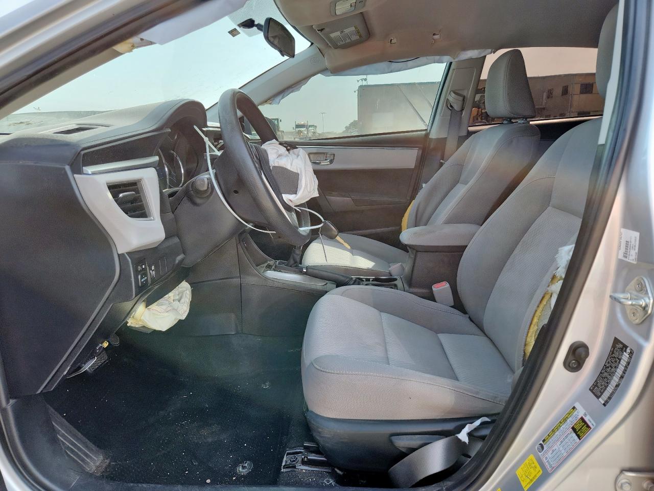 2015 Toyota Corolla L VIN: 5YFBURHE0FP197171 Lot: 65005645