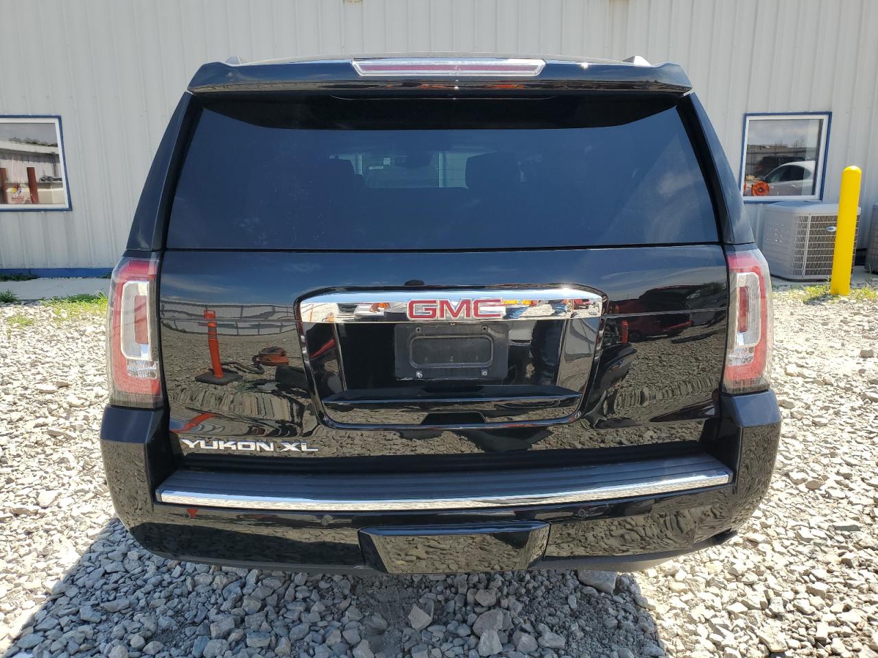 2016 GMC Yukon Xl Denali VIN: 1GKS2HKJ0GR197950 Lot: 64543935