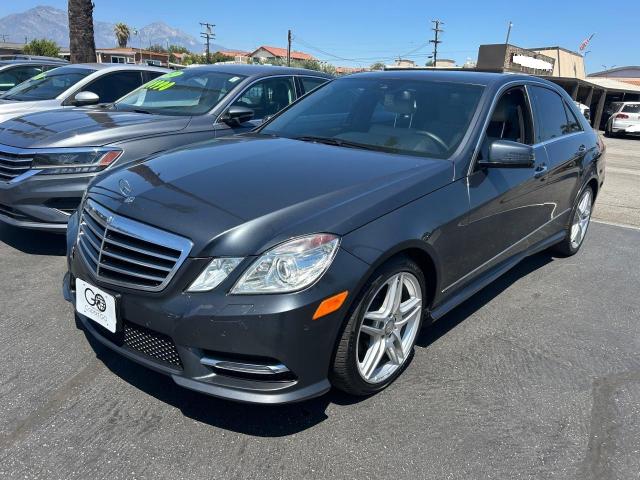 Sedans MERCEDES-BENZ E-CLASS 2013 Szary