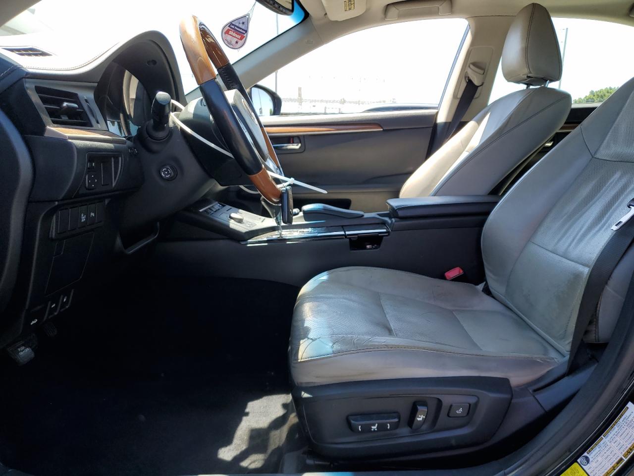 jthbw1gg3f2085444 JTHBW1GG3F2085444 2015 Lexus Es 300H