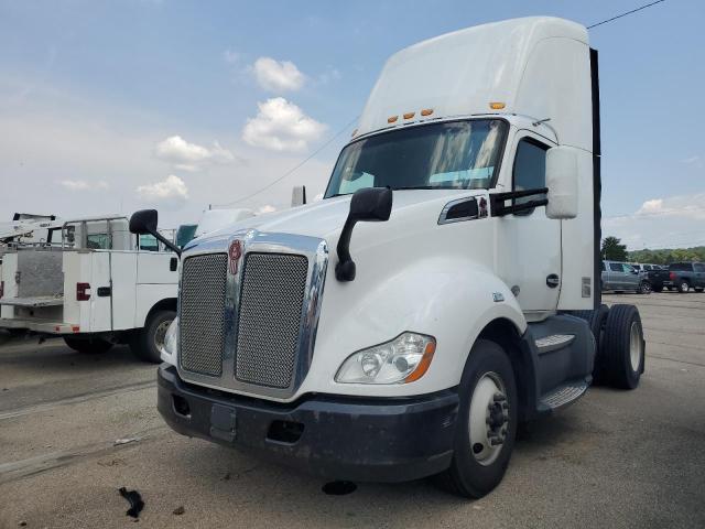 2016 KENWORTH T680 SEMI TRUCK
