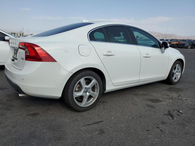  VOLVO S60 2012 White