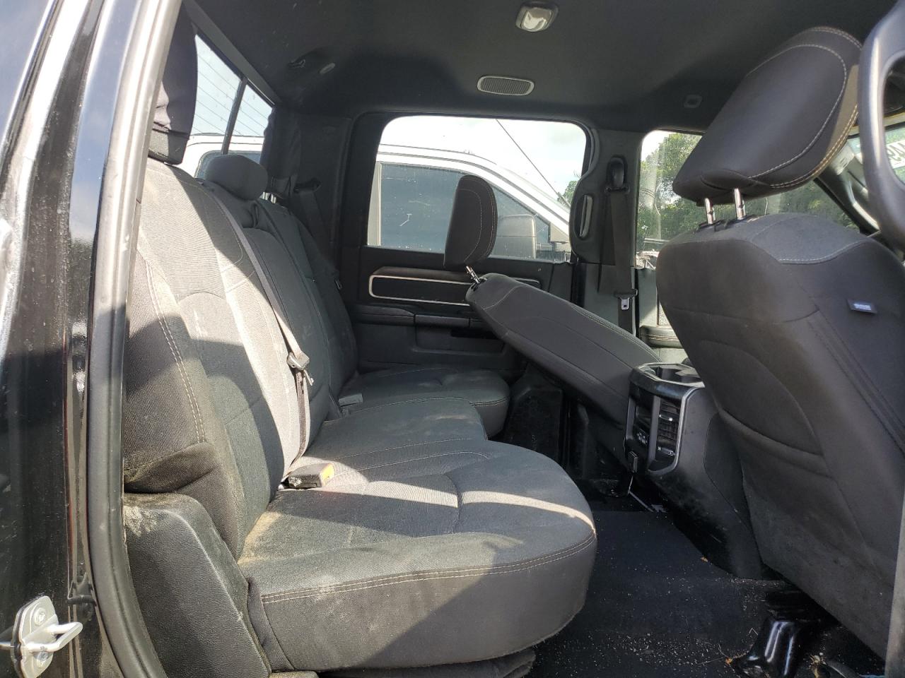 2022 Ram 3500 Big Horn/Lone Star VIN: 3C63RPHLXNG315117 Lot: 63844945
