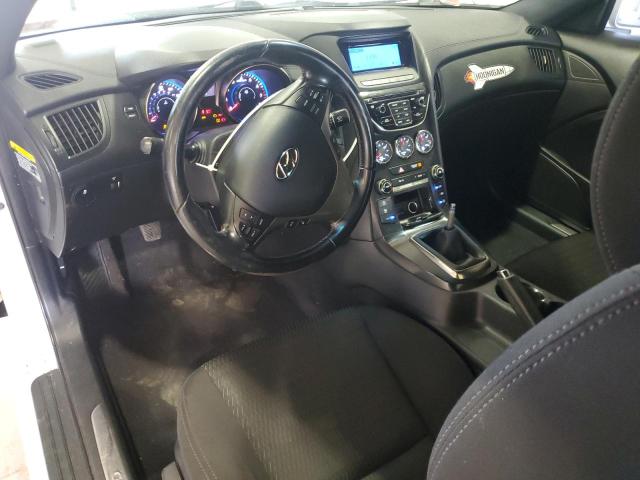  HYUNDAI GENESIS 2013 Biały