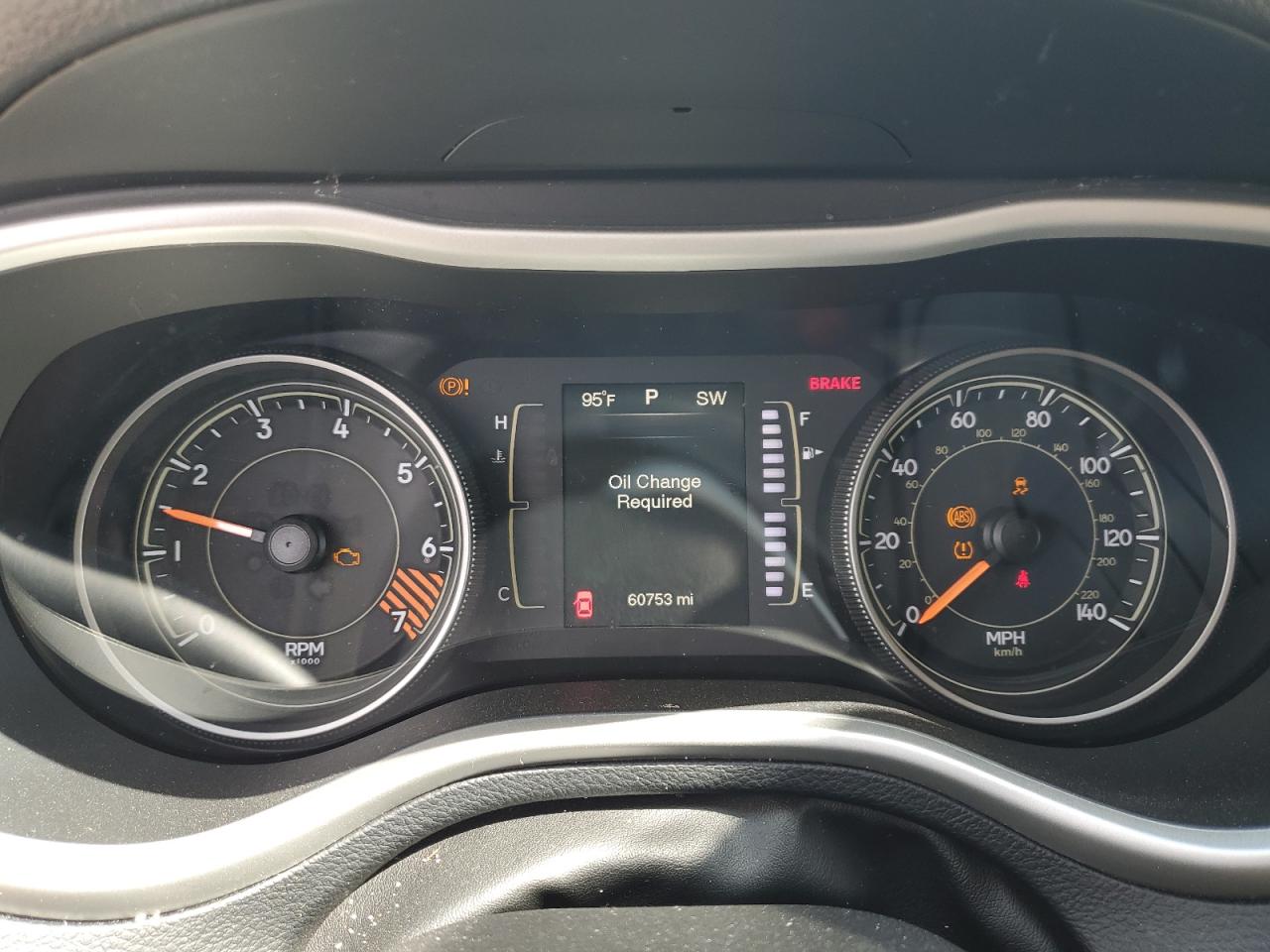 2015 Jeep Cherokee Latitude VIN: 1C4PJLCB0FW631802 Lot: 65800815