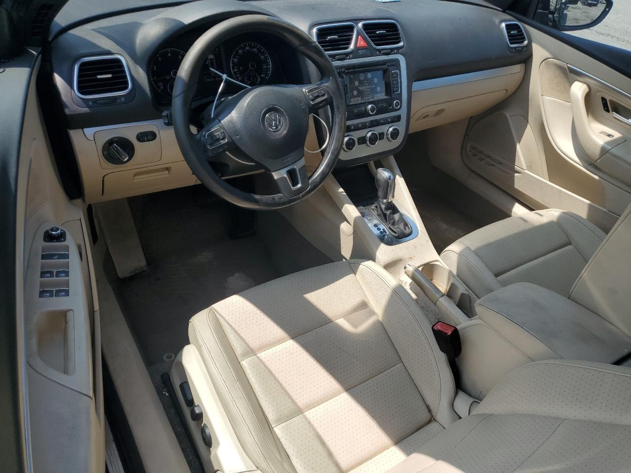 2014 Volkswagen Eos Komfort VIN: WVWBW8AHXEV001404 Lot: 63213645