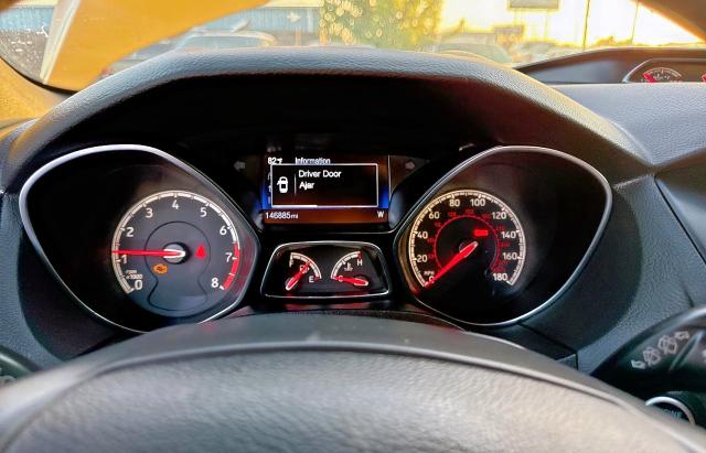 Hatchbacks FORD FOCUS 2016 Yellow