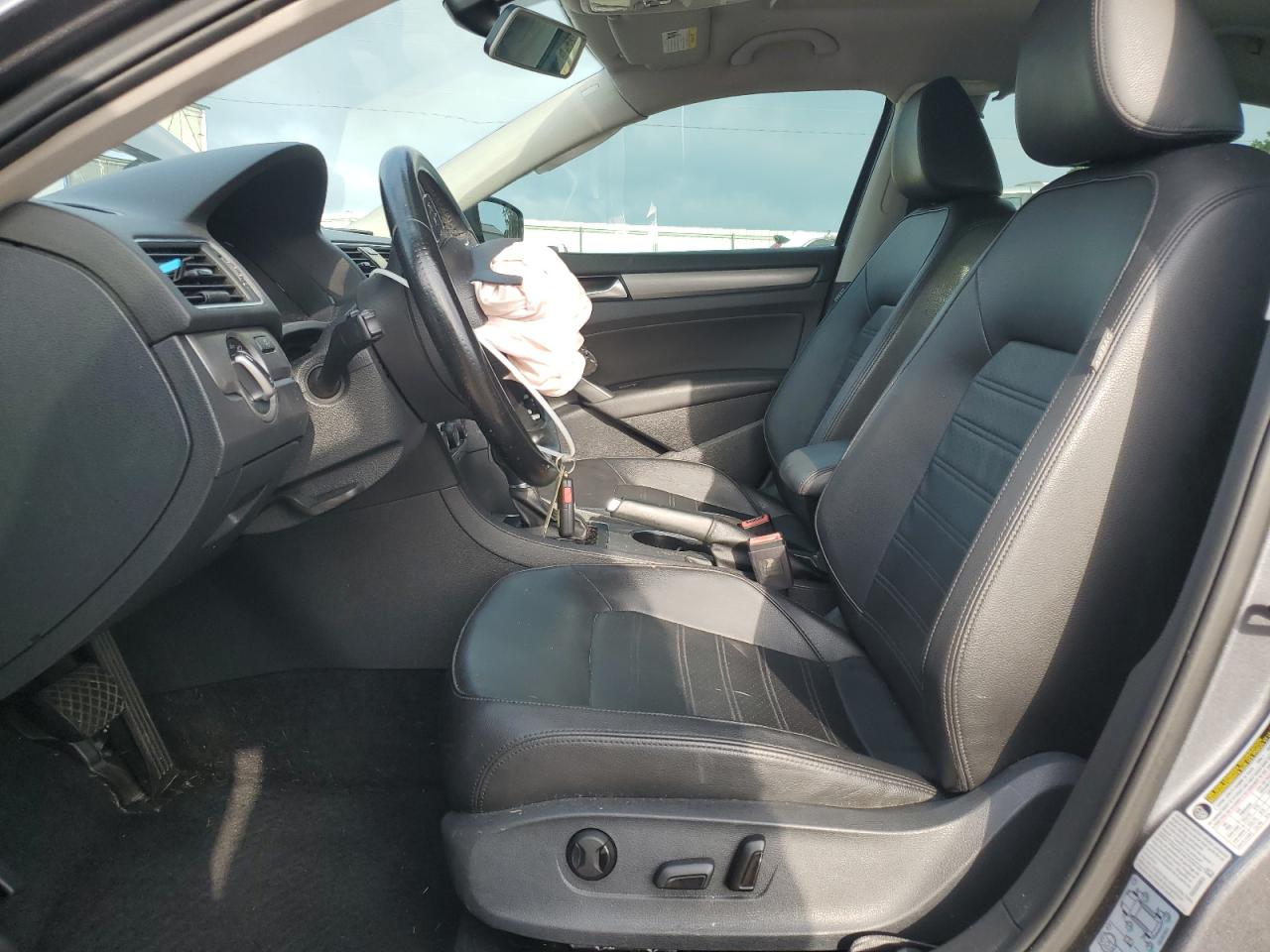 2015 Volkswagen Passat Se VIN: 1VWBT7A39FC007552 Lot: 64722085
