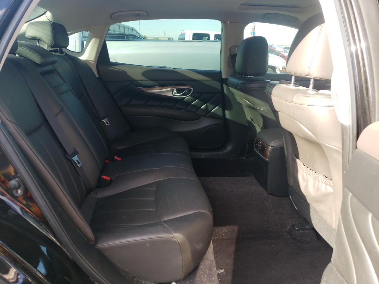 2015 Infiniti Q70L 3.7 VIN: JN1BY1PR3FM830181 Lot: 62858115