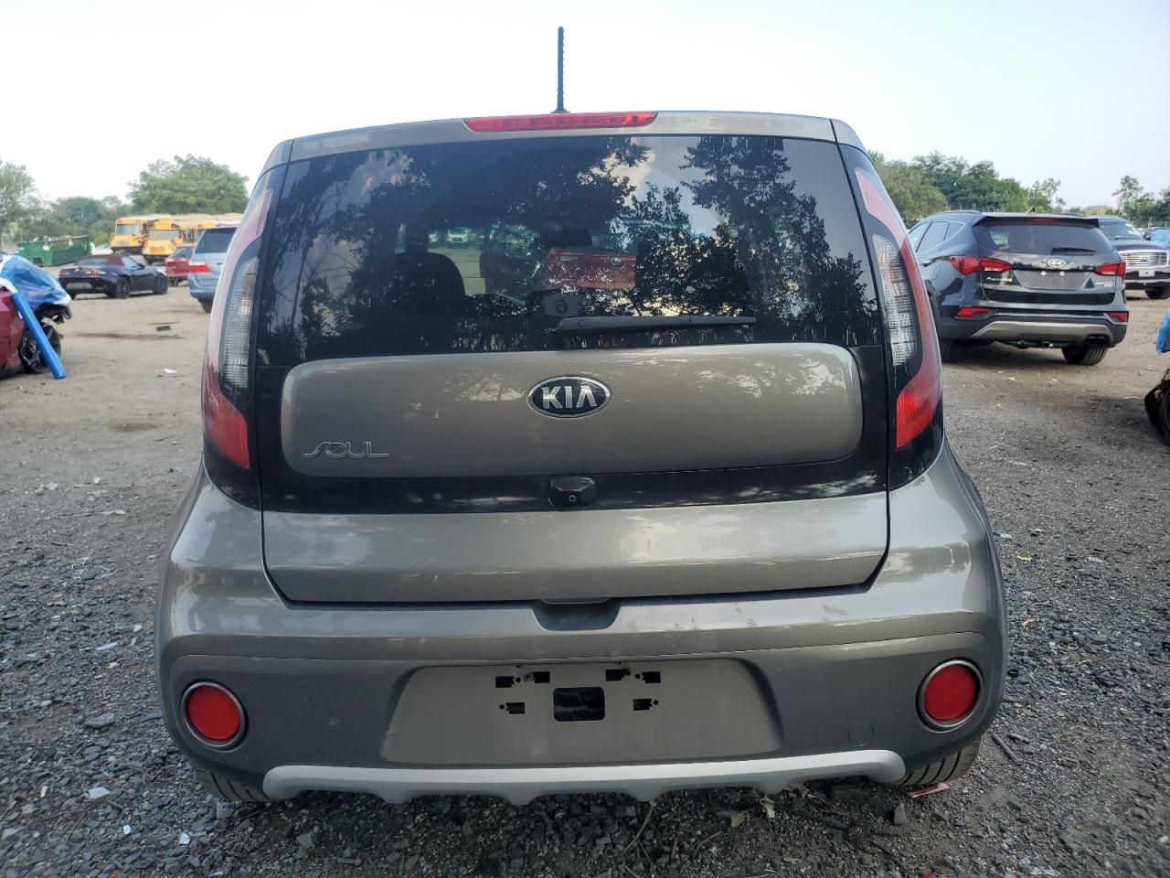 2017 Kia Soul + VIN: KNDJP3A59H7478786 Lot: 65962735