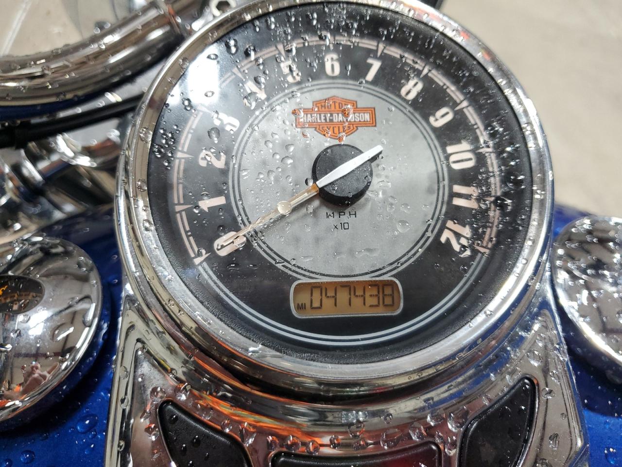2015 Harley-Davidson Flstc Heritage Softail Classic VIN: 1HD1BWV11FB026699 Lot: 63430595