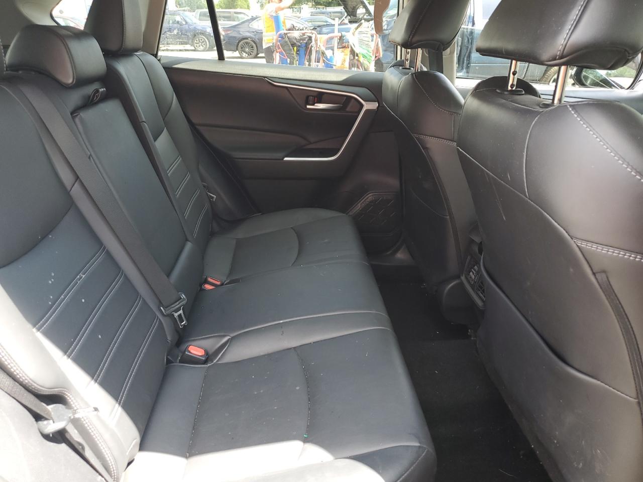 2021 Toyota Rav4 Xle Premium VIN: 2T3A1RFV9MC237579 Lot: 63734465