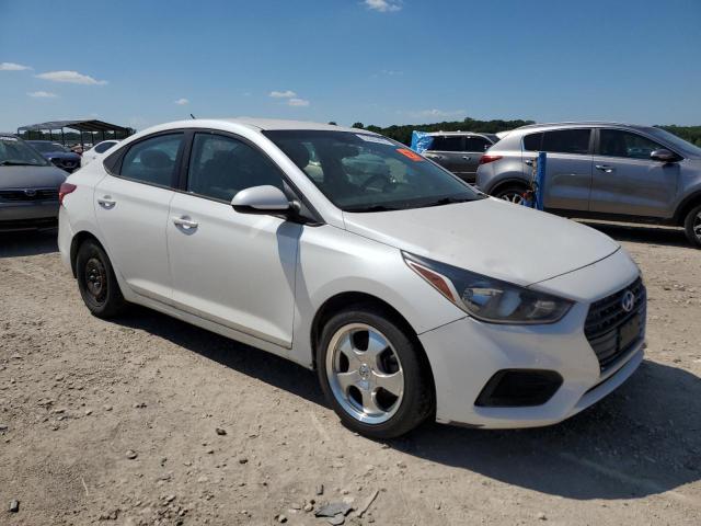  HYUNDAI ACCENT 2018 Белы