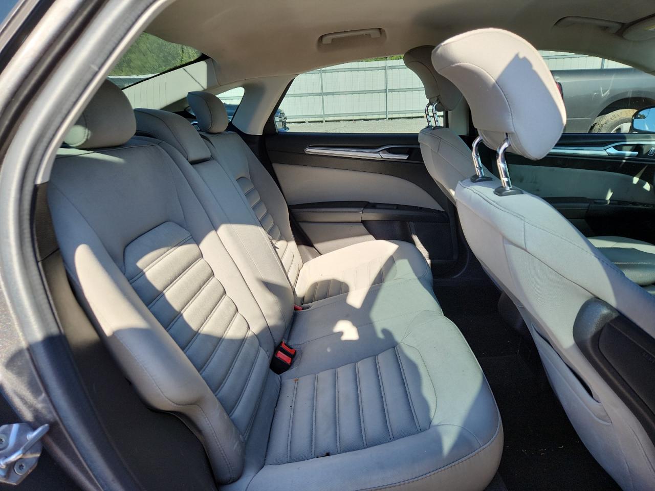 2015 Ford Fusion S VIN: 3FA6P0G73FR104473 Lot: 84616625