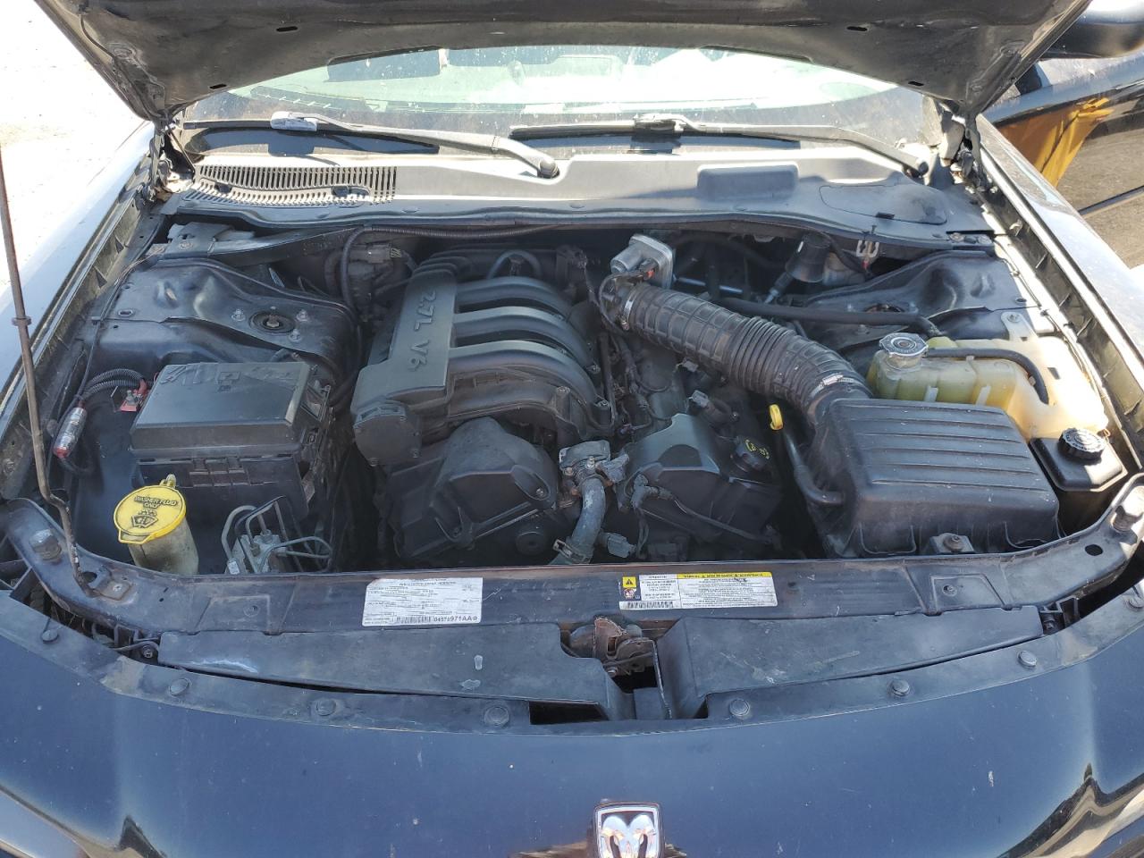 2008 Dodge Charger VIN: 2B3KA43RX8H150424 Lot: 63142155