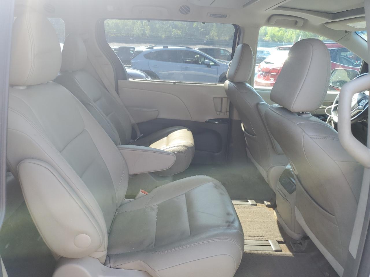 2015 Toyota Sienna Xle VIN: 5TDDK3DC2FS096172 Lot: 63043675