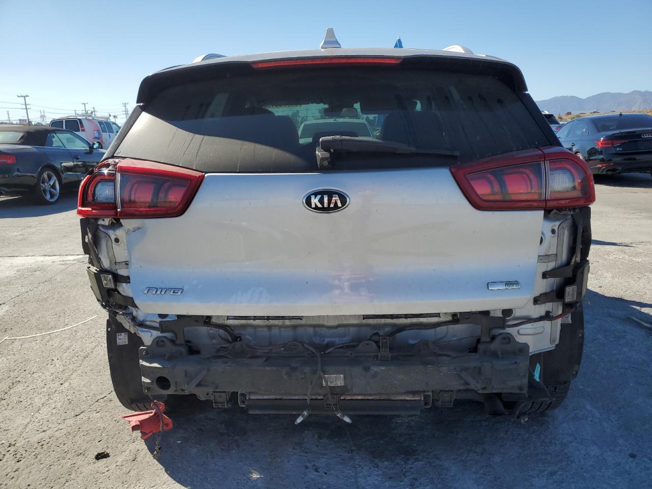 kndcc3lc8h5053300 KNDCC3LC8H5053300 2017 Kia Niro Ex