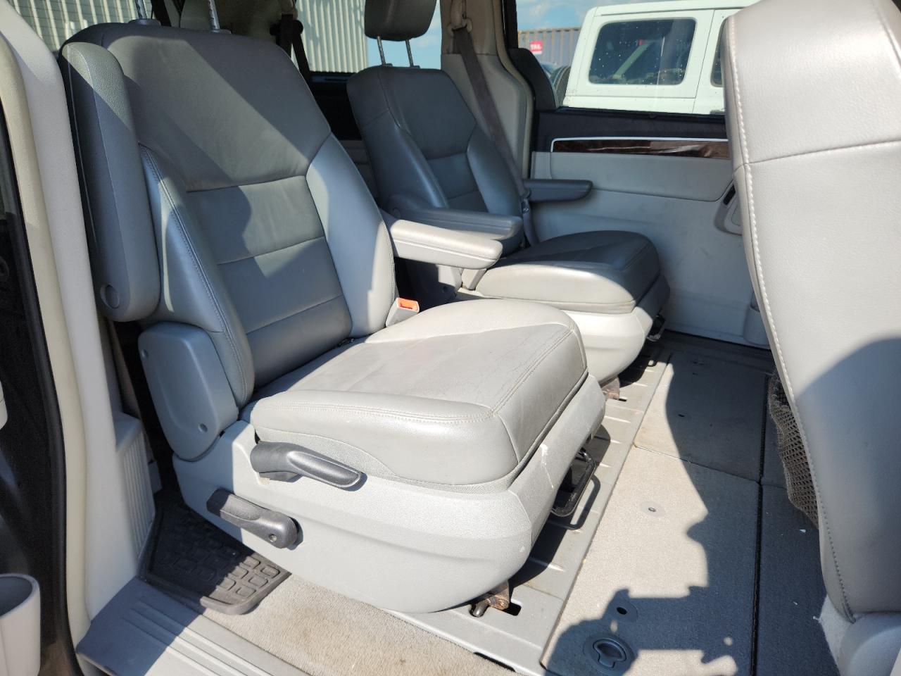 2013 Volkswagen Routan Sel Premium VIN: 2C4RVADG7DR724642 Lot: 62771615