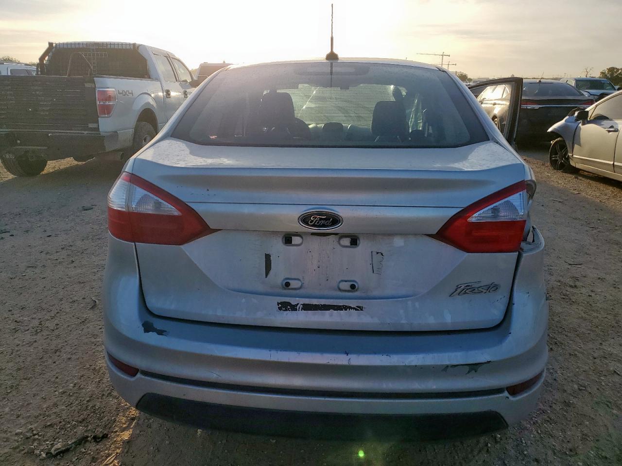 2017 Ford Fiesta S VIN: 3FADP4AJ2HM150282 Lot: 66886695