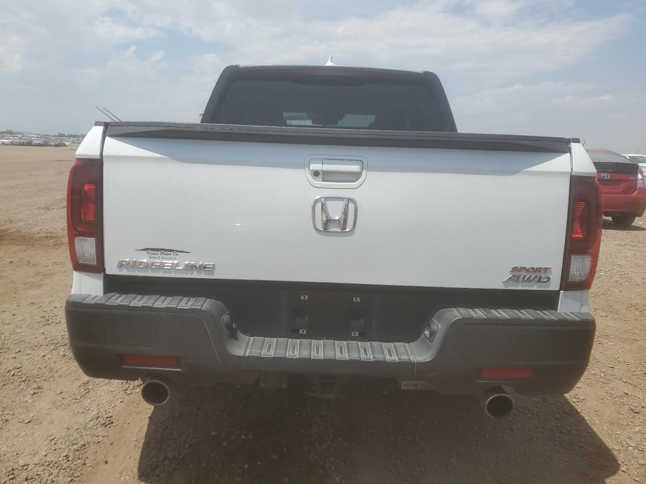 2021 Honda Ridgeline Sport VIN: 5FPYK3F17MB010165 Lot: 65376065