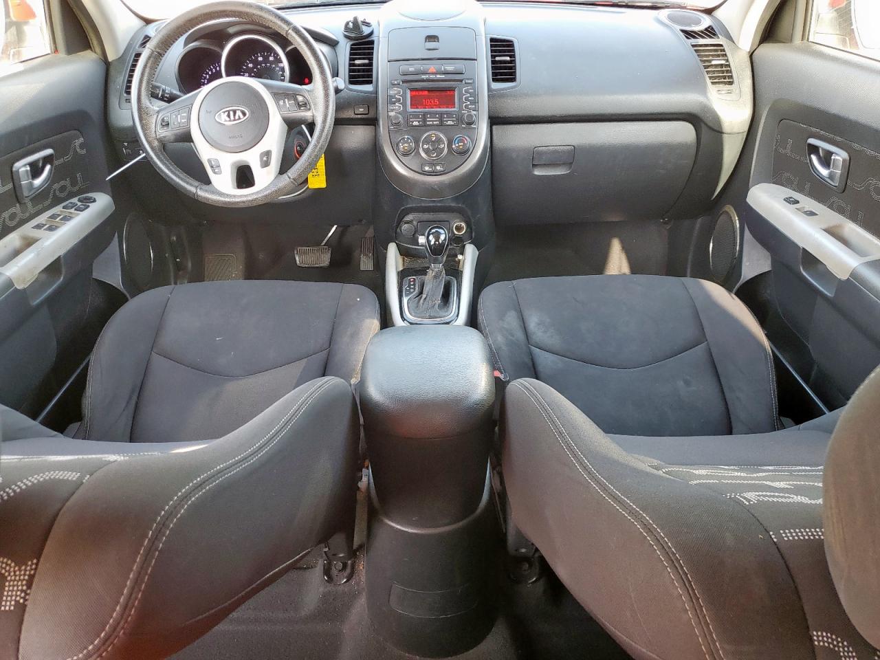2012 Kia Soul + VIN: KNDJT2A69C7370207 Lot: 64400965