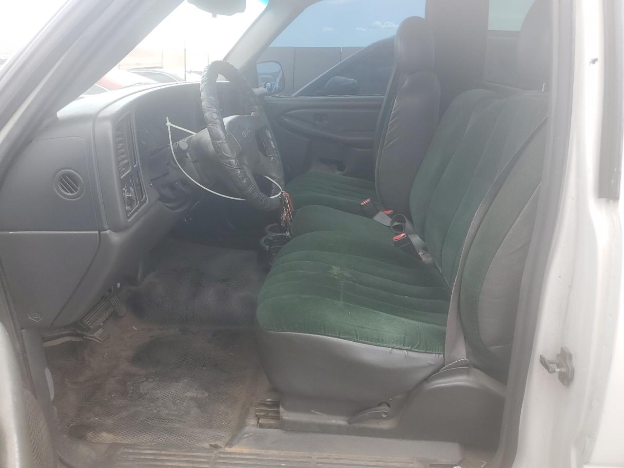 2004 GMC New Sierra C1500 VIN: 1GTEC14X04Z107979 Lot: 64629785