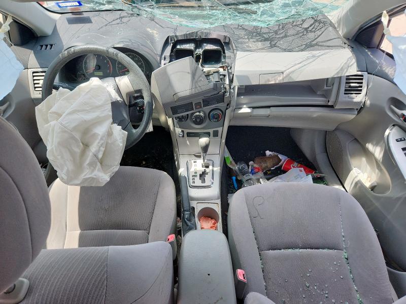  TOYOTA COROLLA 2012 Srebrny