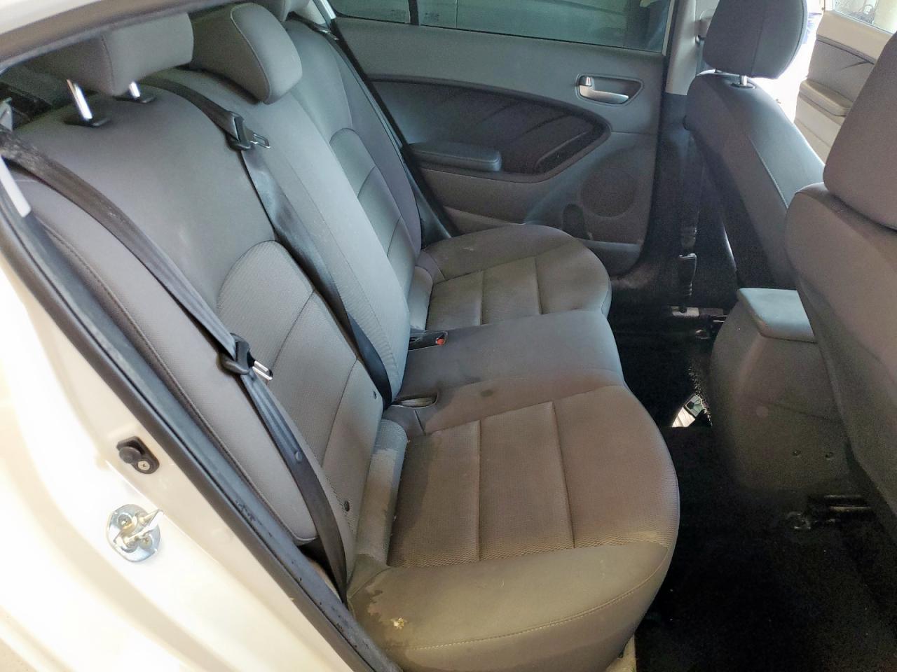 2018 Kia Forte Lx VIN: 3KPFK4A76JE228620 Lot: 64187965