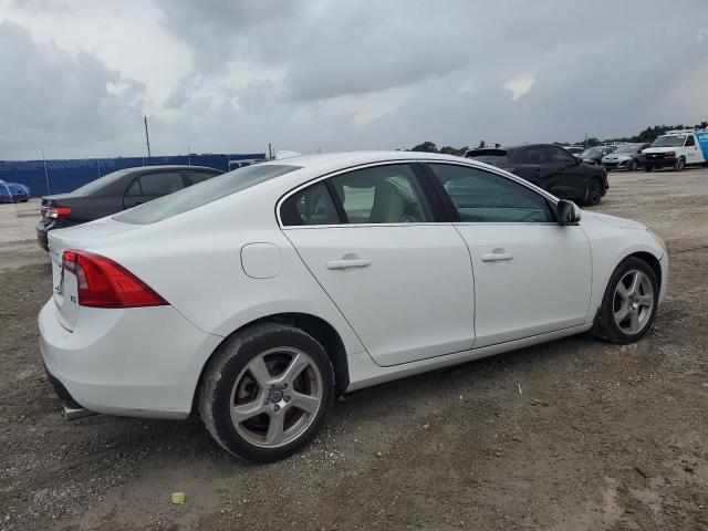  VOLVO S60 2012 White