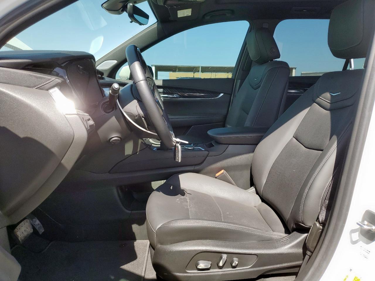 2024 Cadillac Xt6 Premium Luxury VIN: 1GYKPCRS7RZ711983 Lot: 64842625