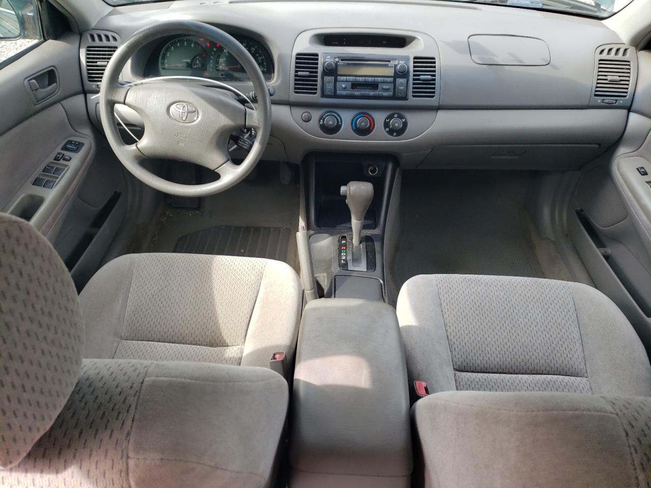 2003 Toyota Camry Le VIN: 4T1BE32K83U728636 Lot: 64601635