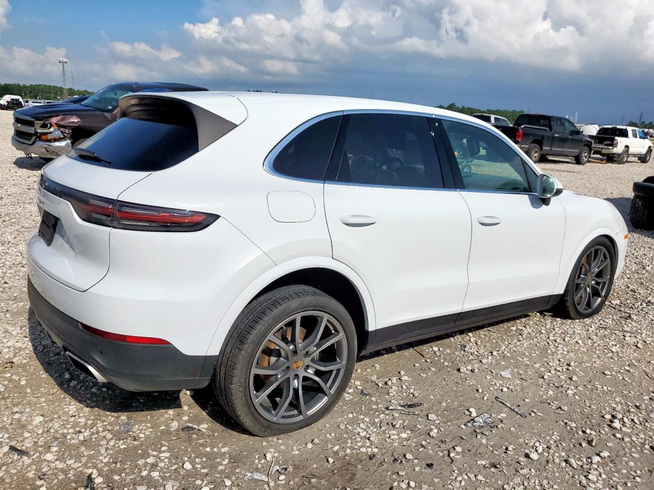 2021 Porsche Cayenne white null gas WP1AA2AY1MDA06839 photo #4