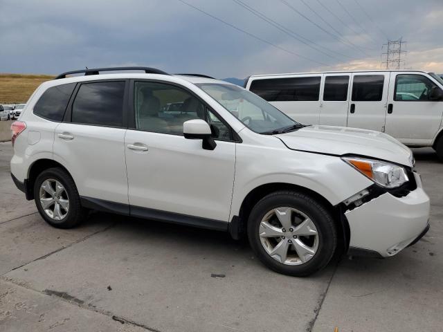  SUBARU FORESTER 2015 Biały